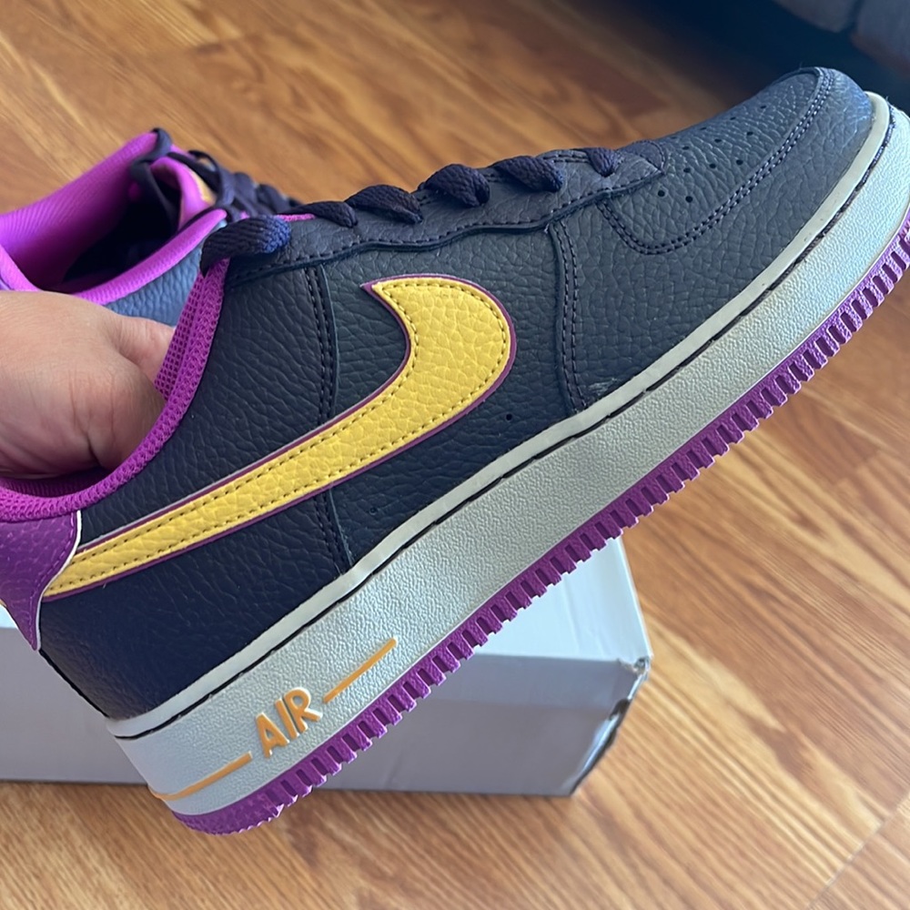 Nike Air Force 1 Low - Picture 6 of 9